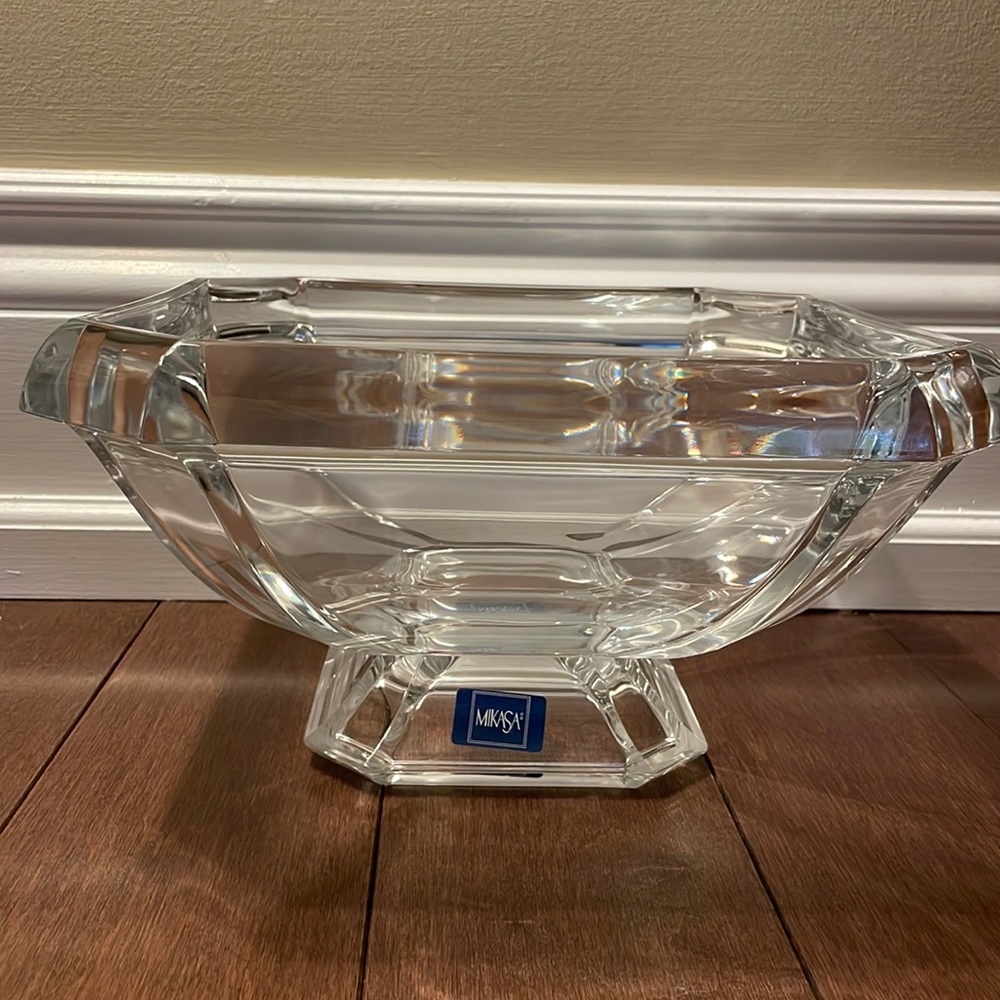 Mikasa Neo Classic Footed Bowl